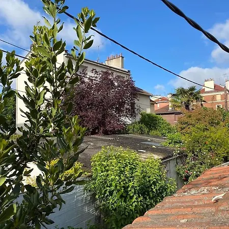Little Normandie Holiday home Saint-Ouen (Seine-Saint-Denis)