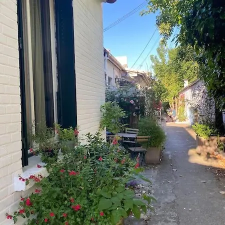 Holiday home Little Normandie Saint-Ouen (Seine-Saint-Denis)